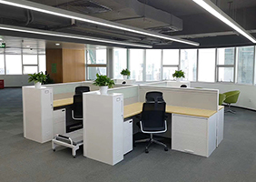 帶午休床屏風卡位