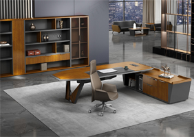 領航班臺”系列